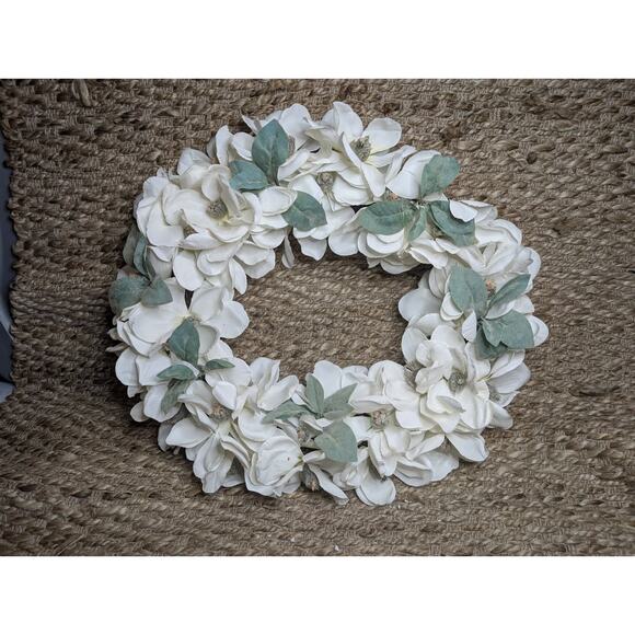 White Floral Spring Wreath Green Leaves Easter Holiday 26" Front Door Porch - Picture 3 of 9